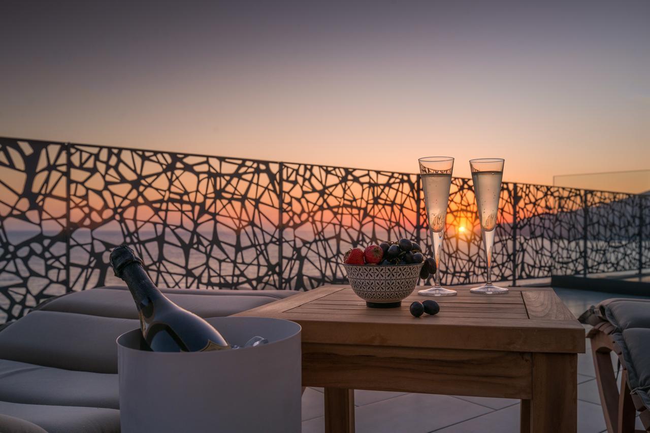 Glow Boutique Hotel & Suites Sarandë Exterior foto